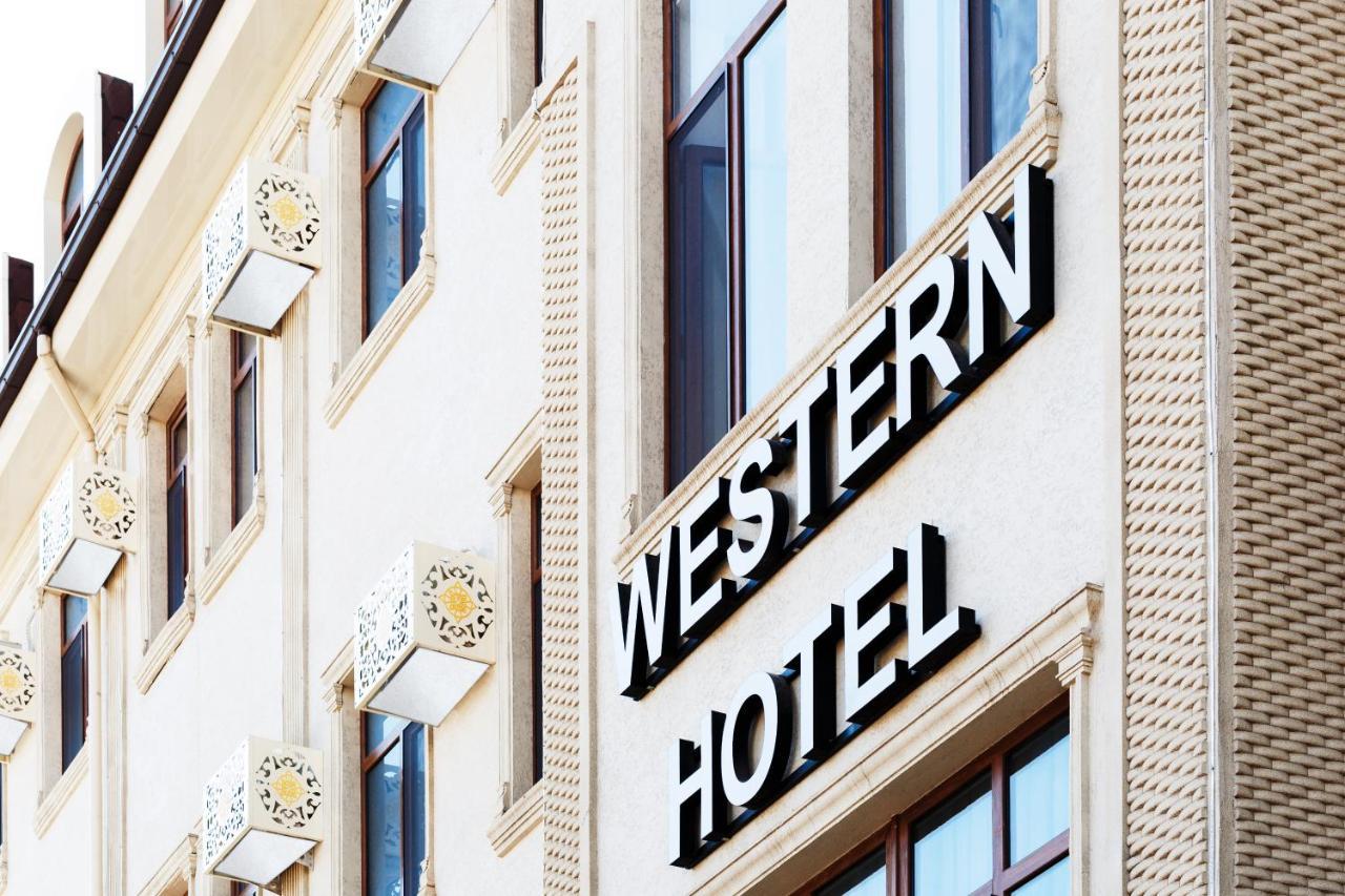 Western Suites Hotel Tashkent Esterno foto