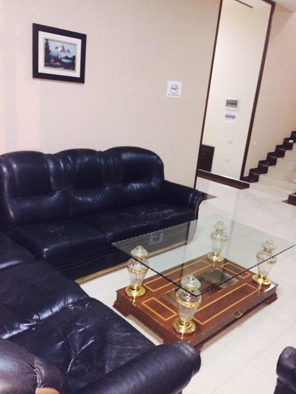 Western Suites Hotel Tashkent Esterno foto