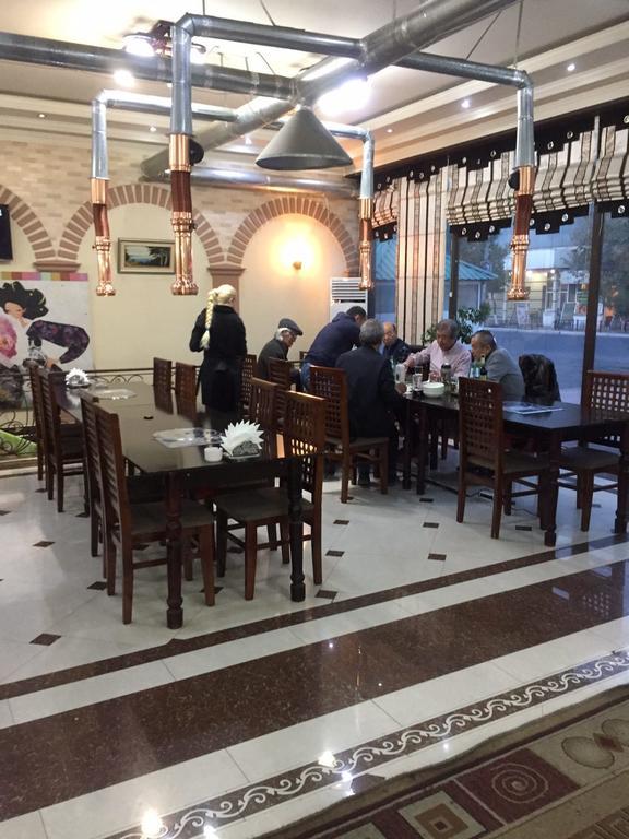 Western Suites Hotel Tashkent Esterno foto