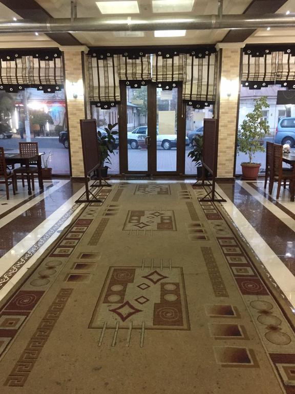 Western Suites Hotel Tashkent Esterno foto